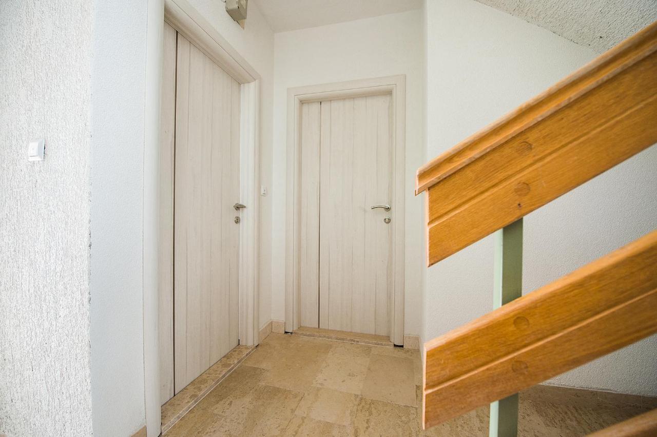 Apartmani Brdar Подстрана Экстерьер фото